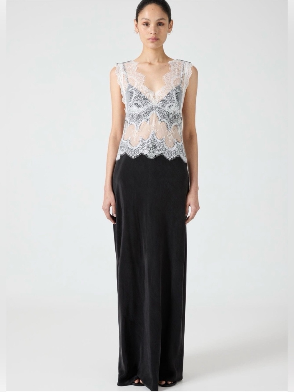 Third Form VISIONS LACE FLOOR LENGTH DRESS | BLACK & WHI LACE FLOOR LENGTH DRESS
